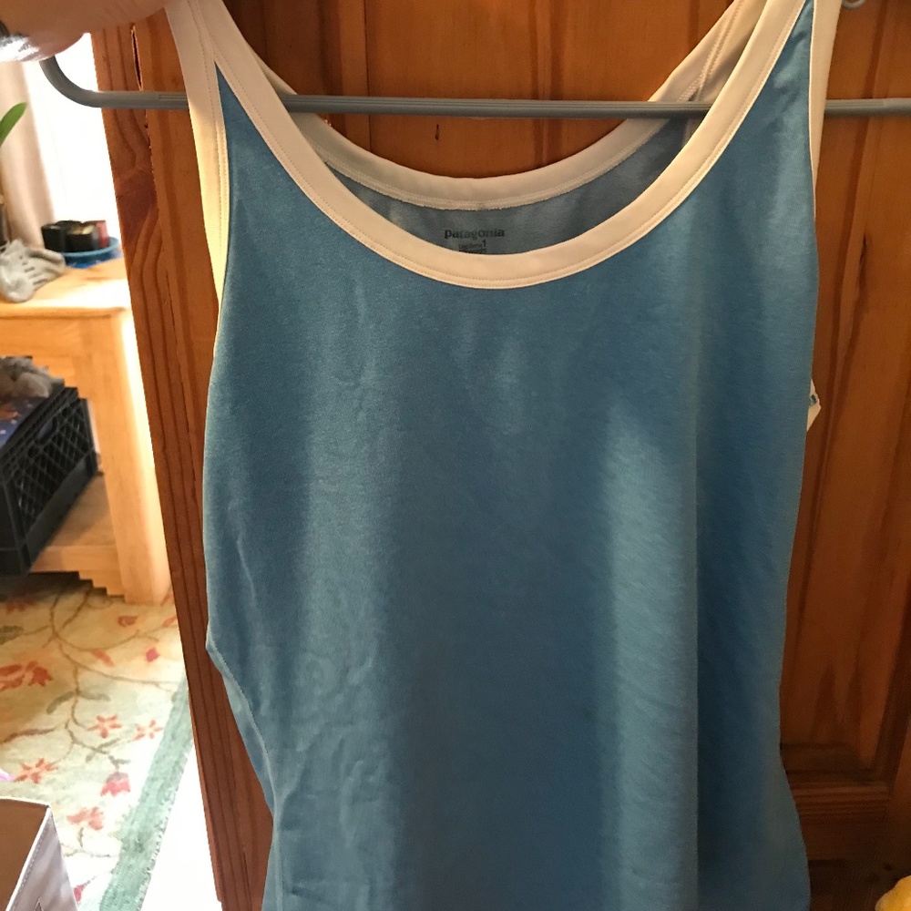 Patagonia capilene tank